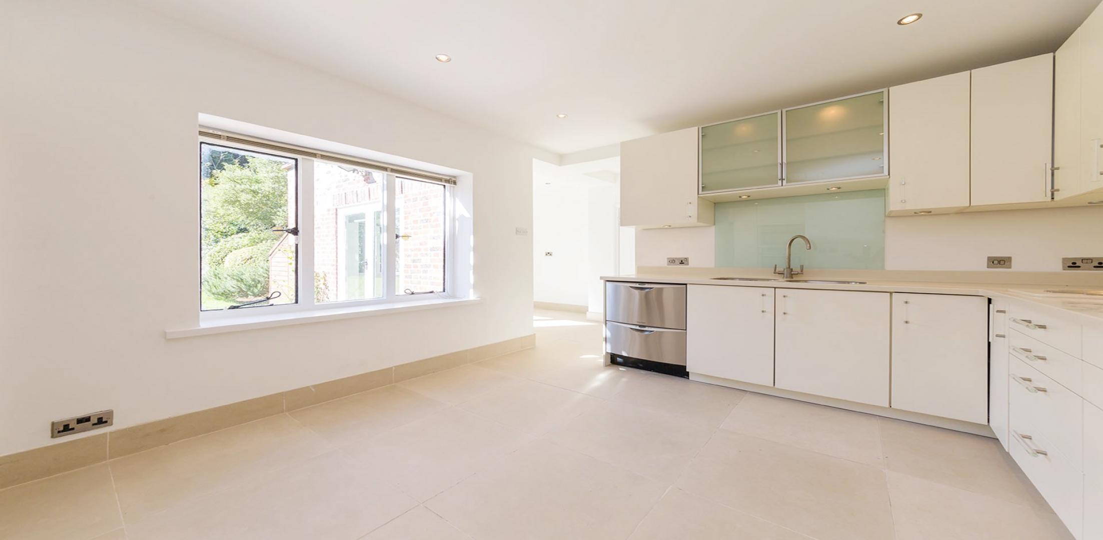 			NEW INSTRUCTION , 4 Bedroom, 1 bath, 1 reception Detached House			 Turner Close, HAMPSTEAD GARDEN SUBURB